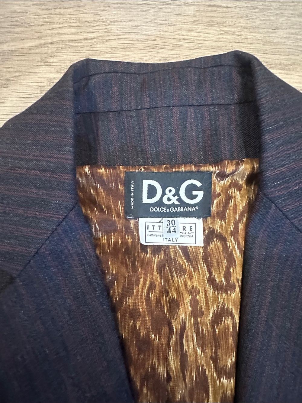 D&G Women's Charcoal and Red Pinstripe Blazer with Leopard Lining - Picture 2 of 5
